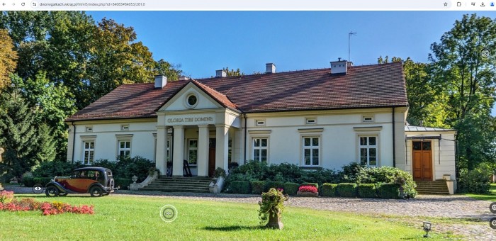 Front Dworu (galeria: 1)